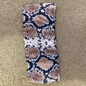 Snakeskin bandeau